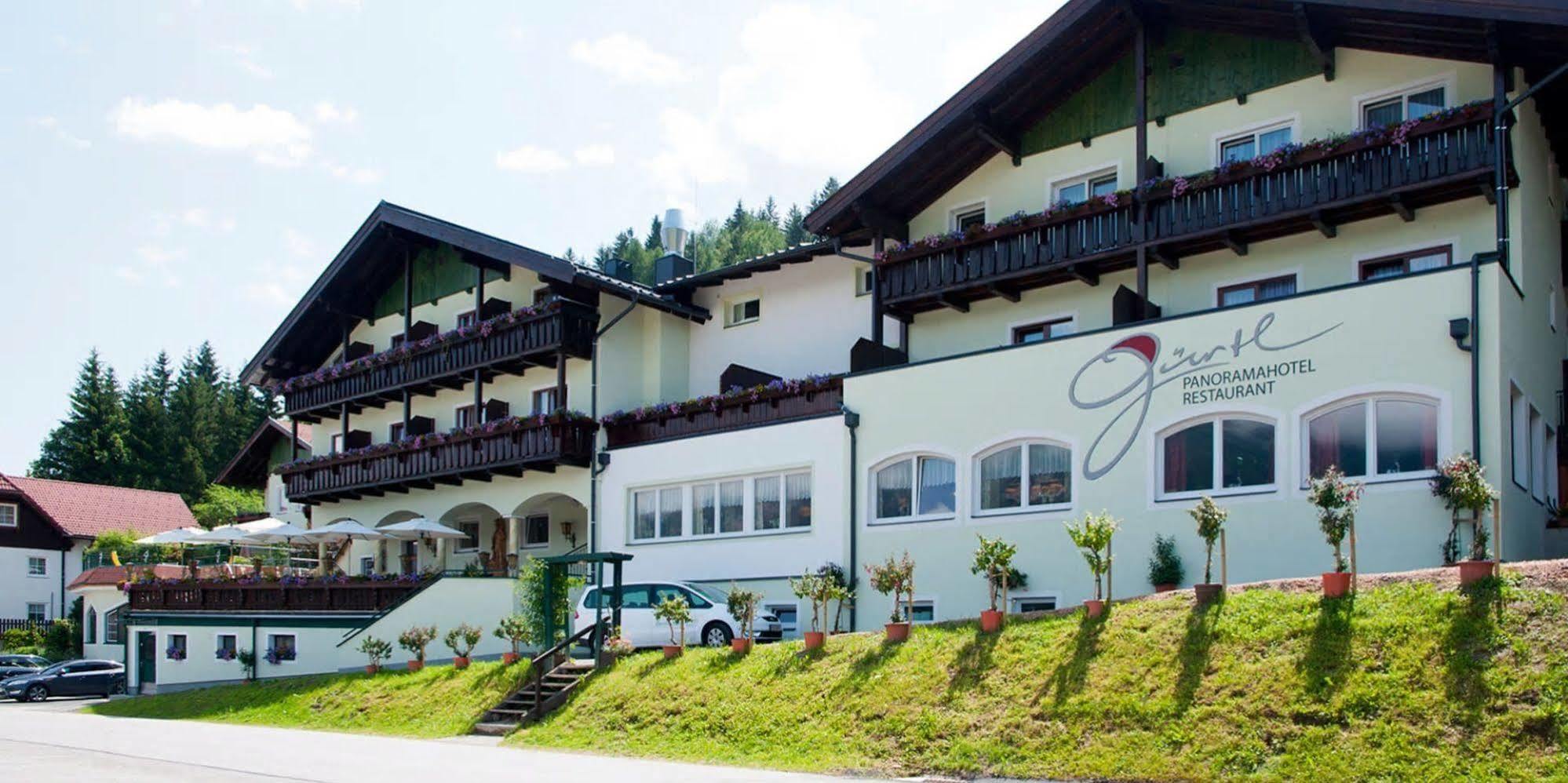 Panoramahotel Guertl Haus im Ennstal Exteriér fotografie